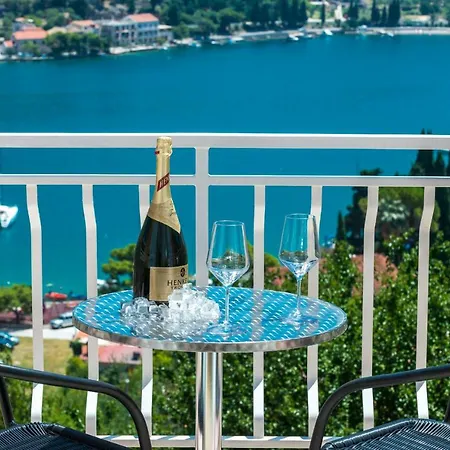 Belvedere Villa *